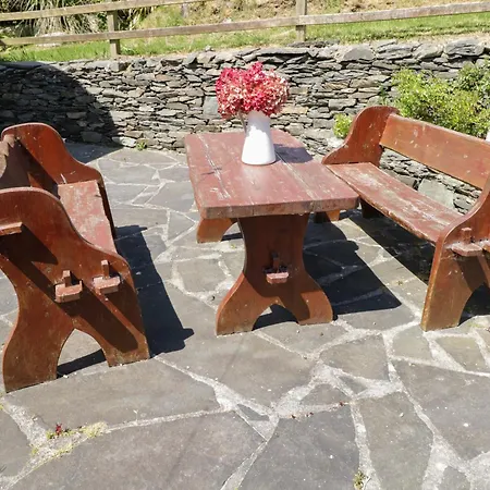 Old Mike's * Westport